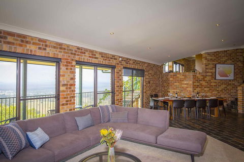 Aquila - Sunshine Coast Tourism 1