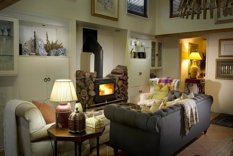 Arabella Guesthouse - Sunshine Coast Tourism 0