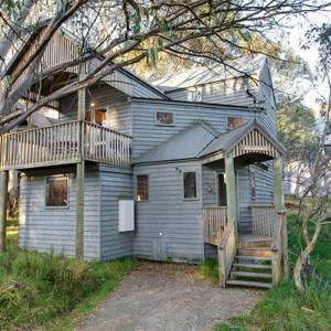 Arapaho - Sunshine Coast Tourism 1