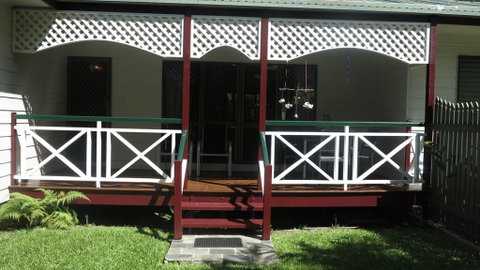 Arcadia Gardens 1/44 McCabe CRescent - Sunshine Coast Tourism 2