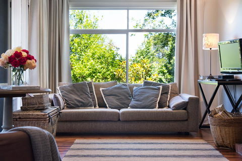 Argus Hill Cottage - Sunshine Coast Tourism 0