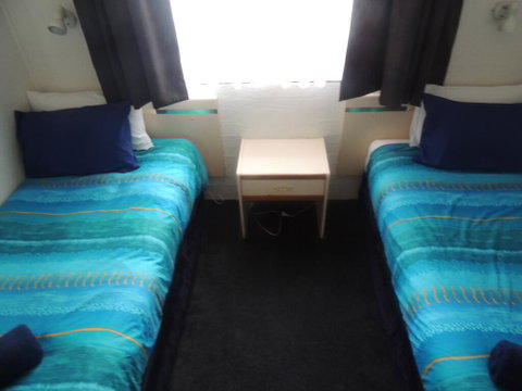Argyle Terrace Motor Inn - Sunshine Coast Tourism 3