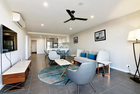 Arise Hedge - Sunshine Coast Tourism 3