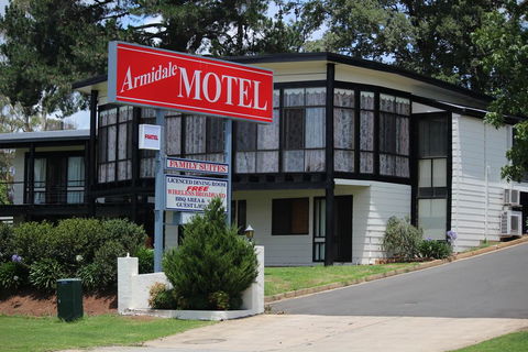 Armidale Motel - Holiday Sunshine Coast 0