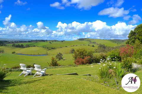 Arnold House - Holiday Sunshine Coast 0