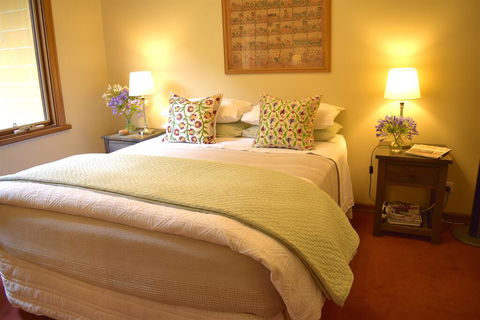 Arnold House - Holiday Sunshine Coast 3