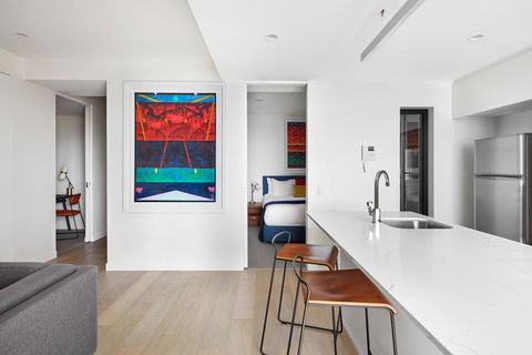 Art Series - The Johnson - Sunshine Coast Tourism 1