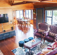 Artee House - A Bright Escape - Sunshine Coast Tourism