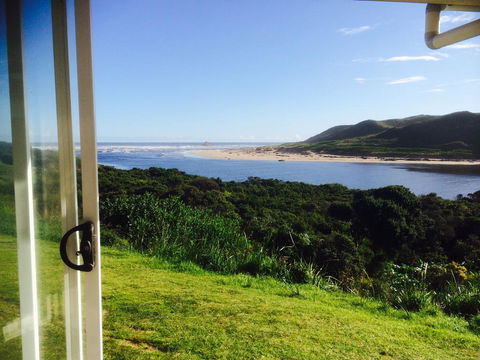 Arthur River Spa Cottage - Holiday Sunshine Coast 0