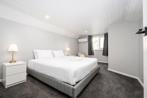 Luxurious House Near Flemington Racecourse - Sunshine Coast Tourism 3