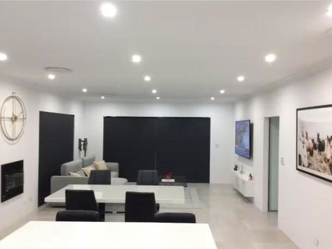 Luxury & Gives You It All - Holiday Sunshine Coast 0