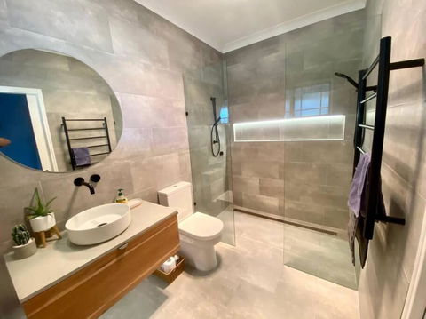 Luxury Accomodation, Farm Stay, Stunning Views Near Daylesford - Sunshine Coast Tourism 2