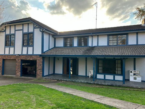 Luxury House 5 Bedrooms - Sunshine Coast Tourism 0