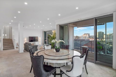 Luxury Retreat Sydney Airport Direct Train Line - Holiday Sunshine Coast 3