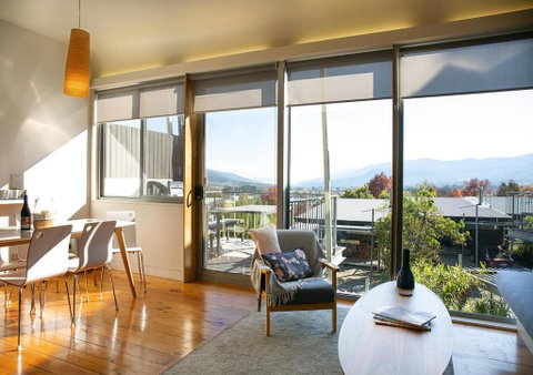 Luxury Scandinavian Townhouse - Sunshine Coast Tourism 2