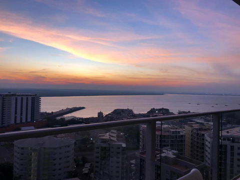 Luxury Two-beds Harbour Views Apartment - Sunshine Coast Tourism 1