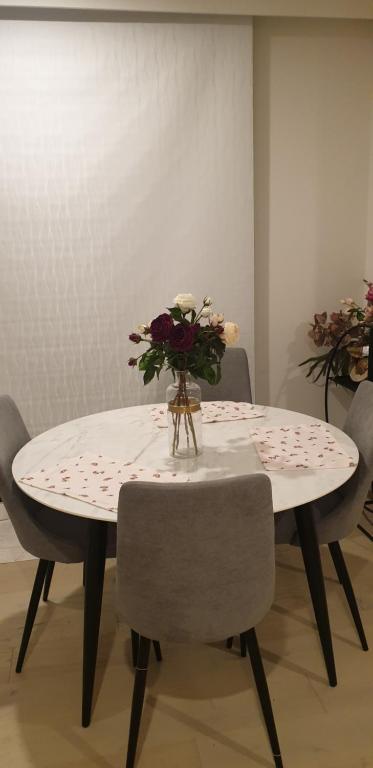 M-city Apartment - Holiday Sunshine Coast 0