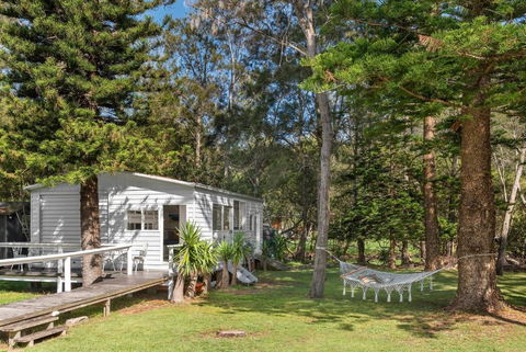 Mackerel Beach Cottage And Cabin By TCC - Holiday Sunshine Coast 2
