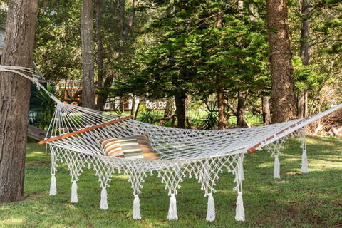 Mackerel Beach Cottage And Cabin By TCC - Holiday Sunshine Coast 3