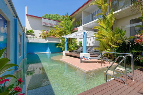 Macrossan House Boutique Holiday Apartments - Holiday Sunshine Coast 0