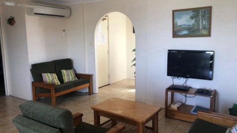 Madrid Unit 5 - Holiday Sunshine Coast 2