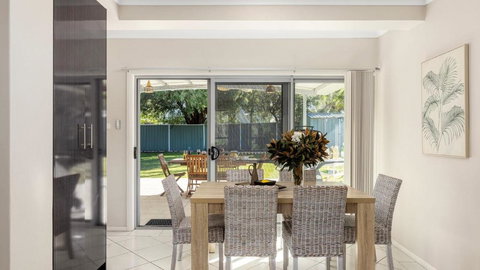 Magnolias - Holiday Sunshine Coast 2