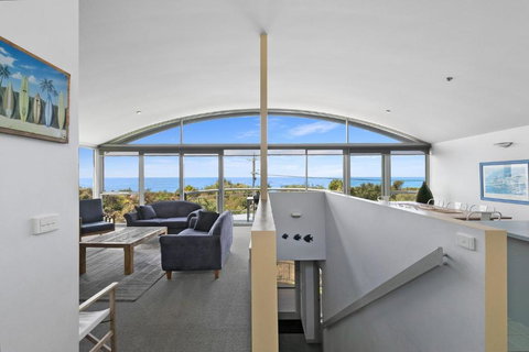 Magnum - Holiday Sunshine Coast 3