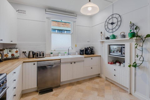 Magpie Cottage Katoomba - Holiday Sunshine Coast 1