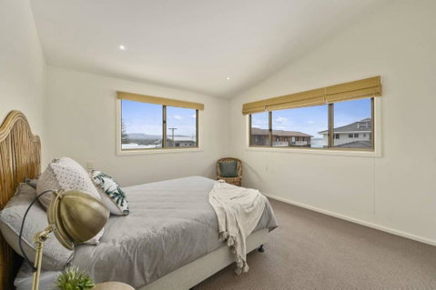 Main Beach - Holiday Sunshine Coast 2