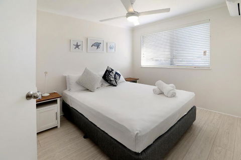 MAINSAIL8- MOOLOOLABA BEACH - Holiday Sunshine Coast 1