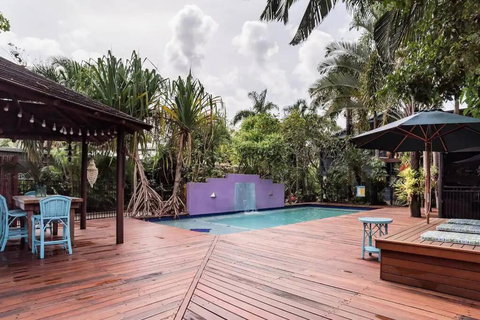 Makilaki Ulysses Machans Beach Cairns - Holiday Sunshine Coast 2