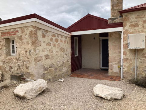 Mallee Lodge - Dhilba Guuranda-Innes National Park - Holiday Sunshine Coast 0