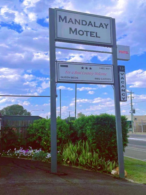 Mandalay Motel - Holiday Sunshine Coast 0