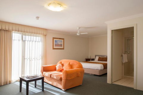 Mandarin Motel - Sunshine Coast Tourism 2