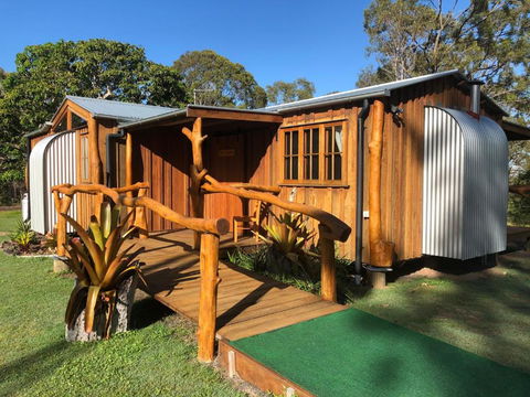 MANGO LODGE River Heads - Holiday Sunshine Coast 0