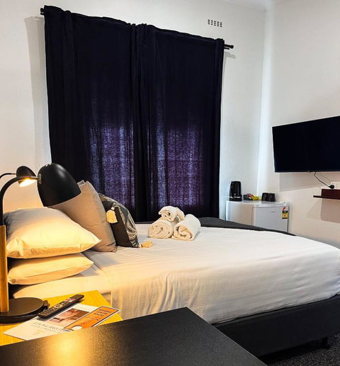 Manjimup Hotel - Holiday Sunshine Coast 2