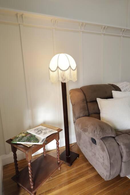 Manor Cottage - Holiday Sunshine Coast 1