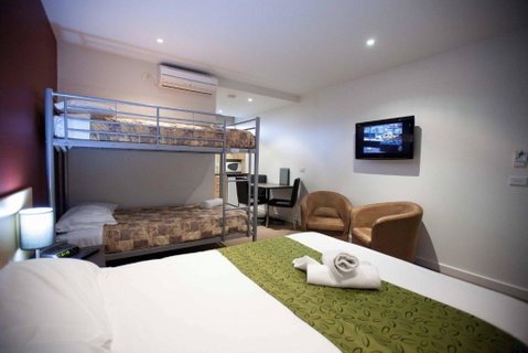 Mansfield Motel - Sunshine Coast Tourism 3