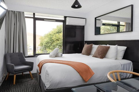 M Hotel - Holiday Sunshine Coast 3