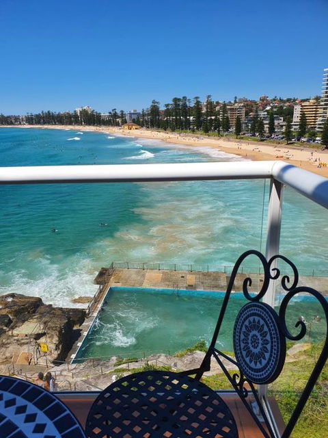 Manly Waterfront Beach Stay - Sunshine Coast Tourism 2