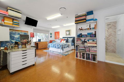 Marche Home Stay, Immaculate Presentation, Private & Relaxing - Holiday Sunshine Coast 1