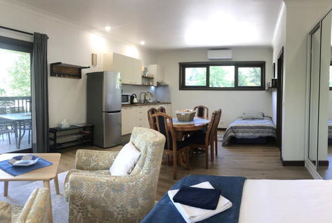 Marysville Retreat - Sunshine Coast Tourism 3
