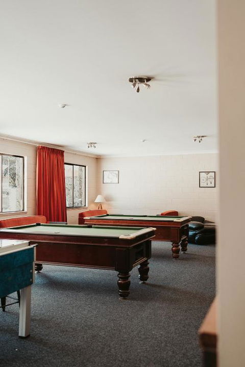 Matterhorn Lodge - Sunshine Coast Tourism 3