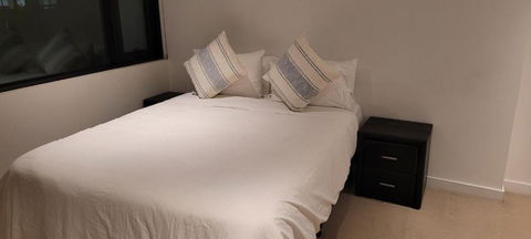 MB 3006 SkyLab Apartment Hotel - Holiday Sunshine Coast 2