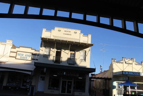 Mentor Chambers Apartment Bed & Breakfast - Holiday Sunshine Coast 1
