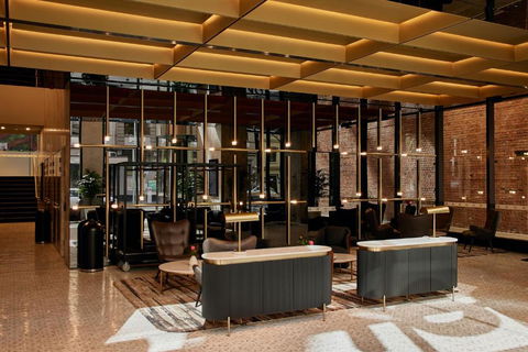 Meriton Suites Melbourne - Holiday Sunshine Coast 3