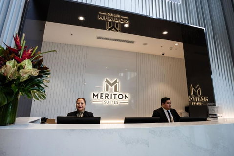 Meriton Suites Liverpool - Sunshine Coast Tourism 3