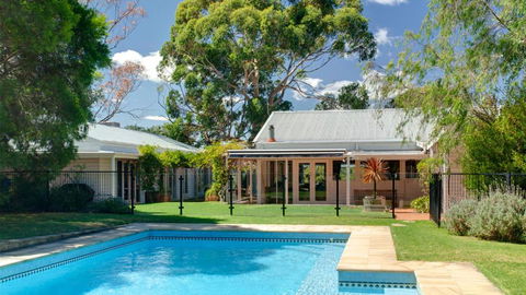 Merricks North Retreat - Holiday Sunshine Coast 0
