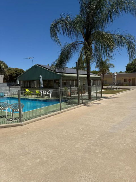 Mia Motel - Holiday Sunshine Coast 1