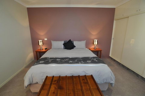 Milawa Muscat Retreat B&B - Sunshine Coast Tourism 2